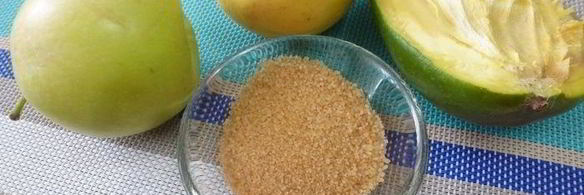 сырники с карамельным фруктовым соусом