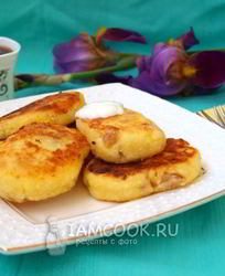 Сырники с манкой и изюмом