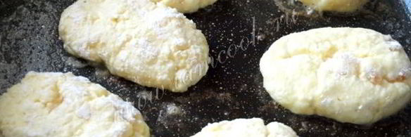 сырники с манкой и изюмом