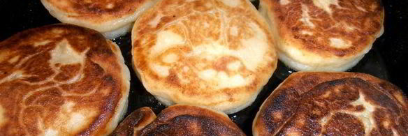 сырники с шоколадным вулканчиком — праздничный завтрак