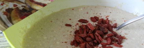 сырники с ягодами годжи