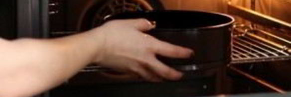 творожник со взбитыми сливками и ванилью