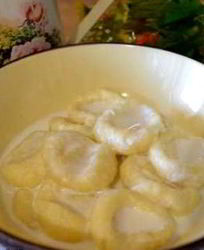 Вареные сырники из творога