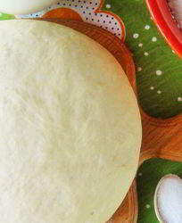 Нежное дрожжевое тесто на кефире