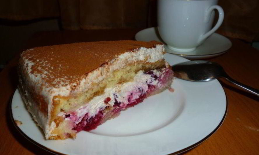 Рецепт бисквитного торта с вишней