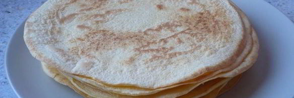 блинный торт с семгой, цукини и сливочным сыром