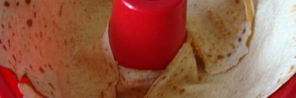 блинный торт свеча