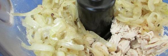 блинный тортик с грибным соусом