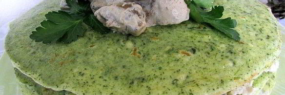 блинный тортик с грибным соусом