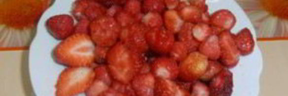 клубнично-банановый торт