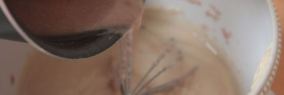 муссовый торт с шоколадными блинами