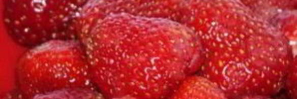 сметанный торт с клубникой