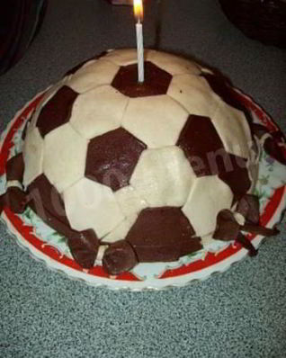 Торт для любителей футбола