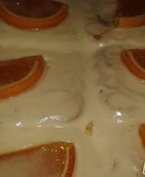 Торт из печенья и мармелада без выпечки