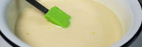 торт медовые соты с вишней