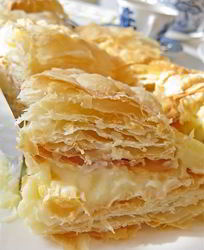 Торт Наполеон с апельсиновым кремом