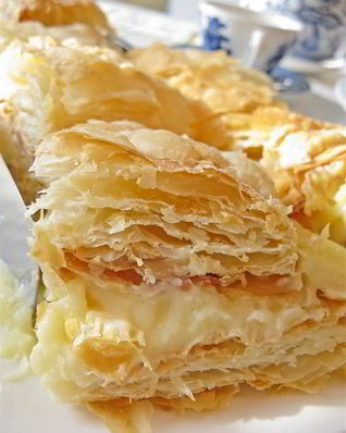 Торт Наполеон с апельсиновым кремом