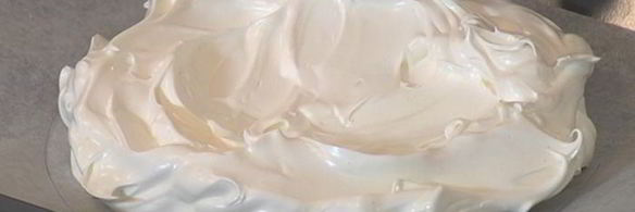 торт павлова с малиной и персиками