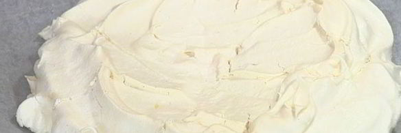 торт павлова с малиной и персиками