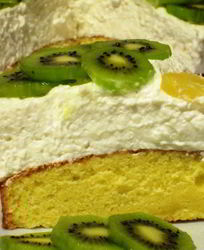 Торт с творожным муссом и киви