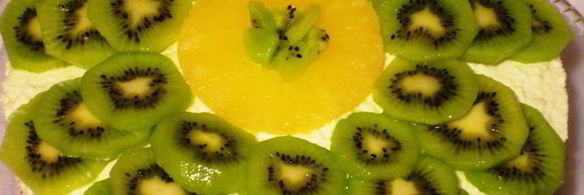 торт с творожным муссом и киви