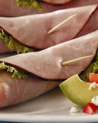 Ветчинные конвертики с овощной начинкой