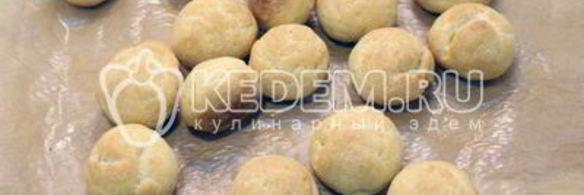 профитроли с икрой и творожной начинкой