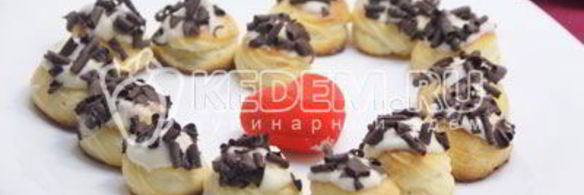 профитроли с кремом поцелуй