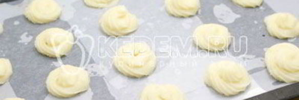 профитроли с кремом поцелуй