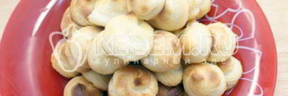 профитроли с кремом поцелуй