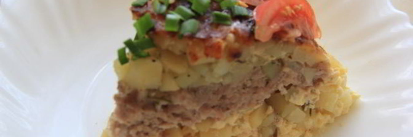 Картофельная запеканка с фаршем в мультиварке