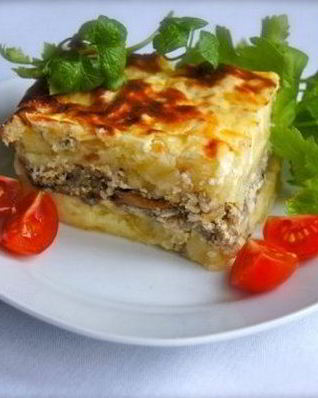 Картофельная запеканка с курицей и шампиньонами в мультиварке