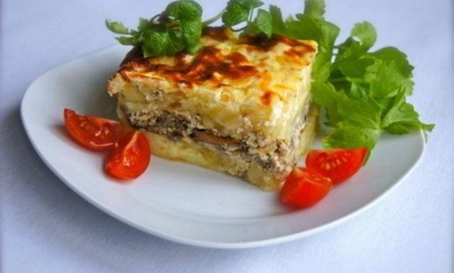 Рецепт картофельной запеканки с курицей и шампиньонами в мультиварке