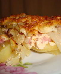 Картофельная запеканка с ветчиной