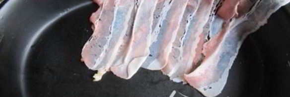 картофельно-мясная запеканка с беконом и сыром