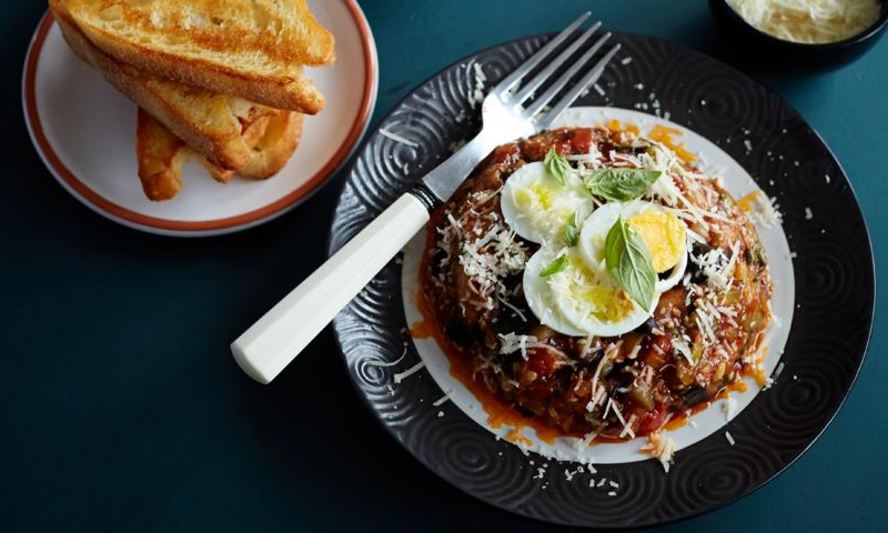 Рецепт мини-запеканки из капонаты с базиликом