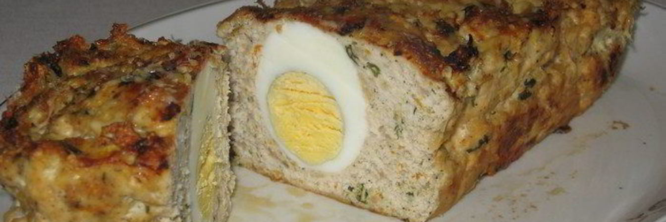 Мясная запеканка с куриным яйцом