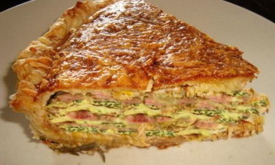 Рецепт простой запеканки из слоеного теста к завтраку