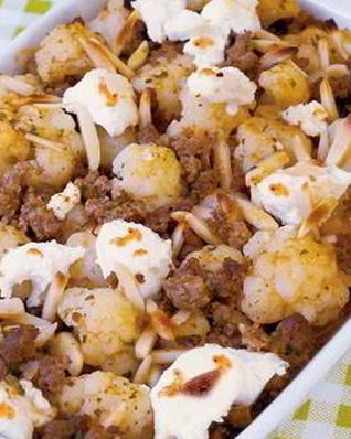 Пряная запеканка из фарша и цветной капусты