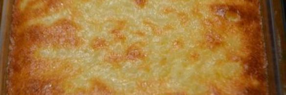 рисовая запеканка с клубничным соусом