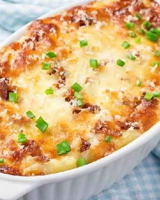 Рыбная запеканка с сыром и беконом