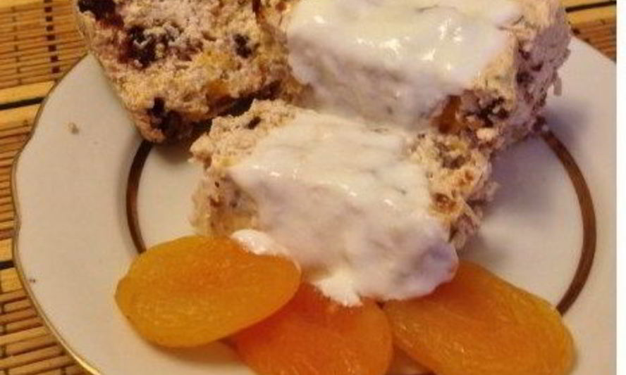 Рецепт творожной запеканки с курагой и черносливом