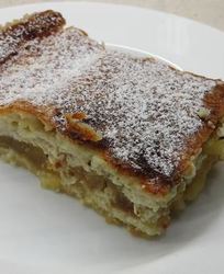 Творожная запеканка с яблоками