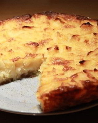 Яблочно-ананасовая запеканка