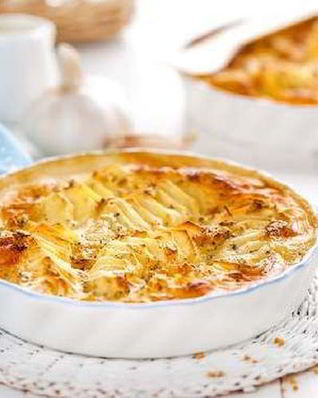 Яркая картофельная запеканка