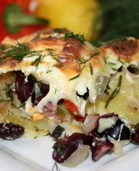 Запеканка из картофеля, фасоли и яиц