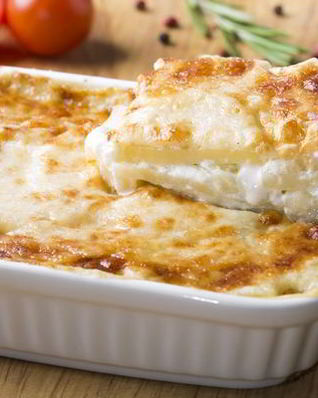 Запеканка из картофеля с творогом и сыром