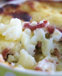 Запеканка из цветной капусты с сырным соусом