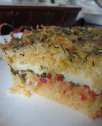 Запеканка кукурузная с помидорами и моцареллой