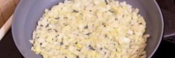 запеканка с куриным филе, грибами и картофельным пюре